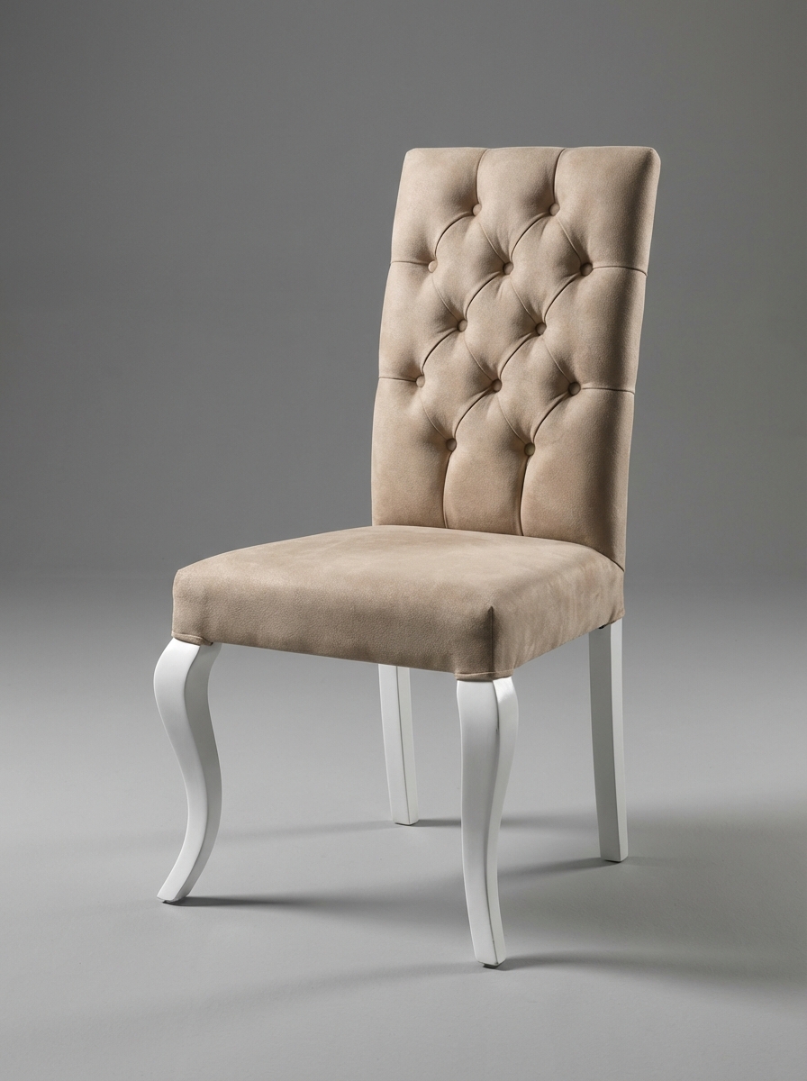 Regina Kapitoneli Sandalye